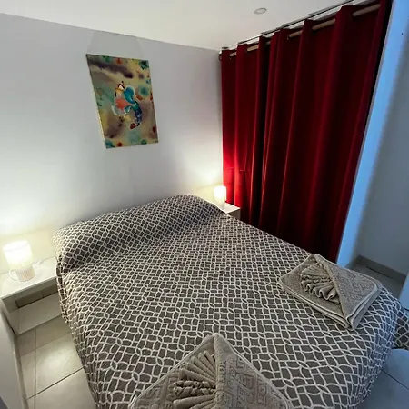 Hébergement de vacances Petit Coin De Paradis